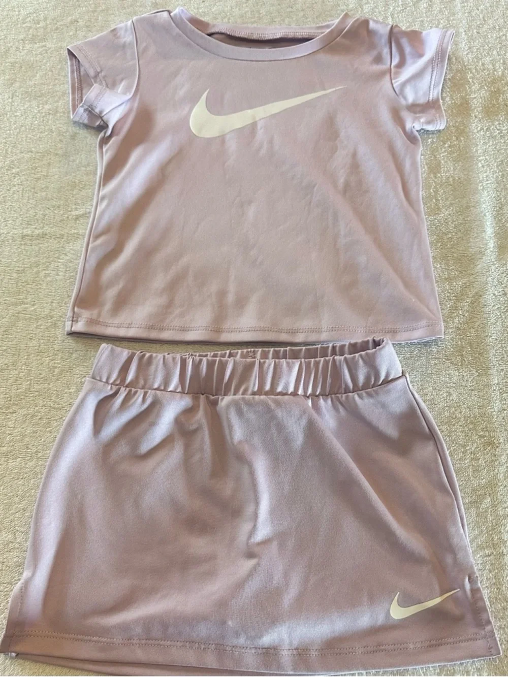 Nike Girls' Two-Piece Athletic Set - Light Lavender with White Swoosh - 24M - Picture 2 of 3
